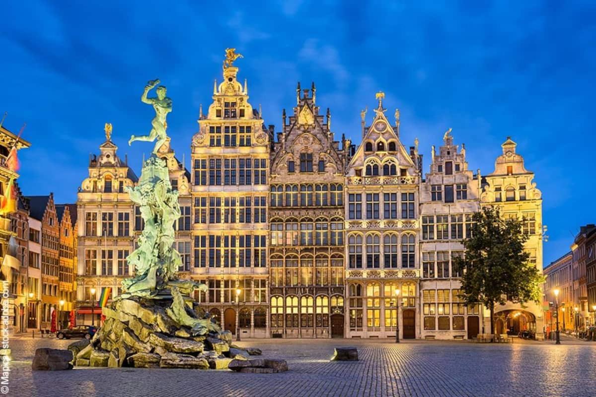 Cozy Apartment In Antwerpen Centraal Eksteriør billede